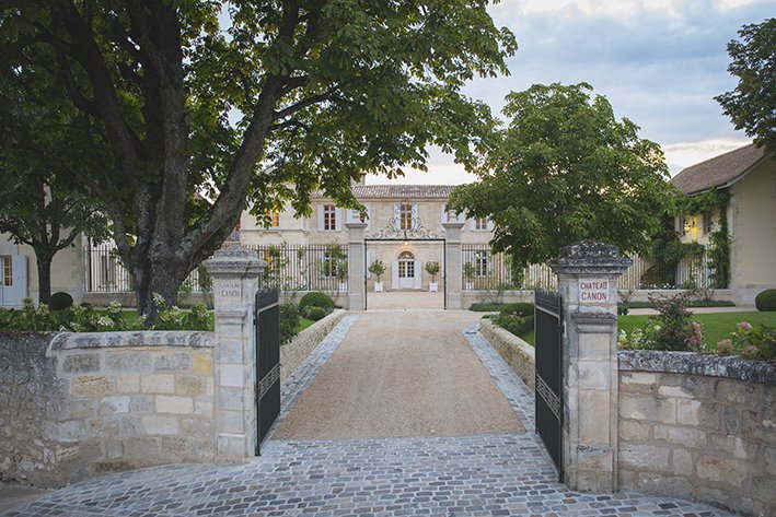 The entrance to Ch&acirc;teau Canon on the Right Bank in Saint-&Eacute;milion.