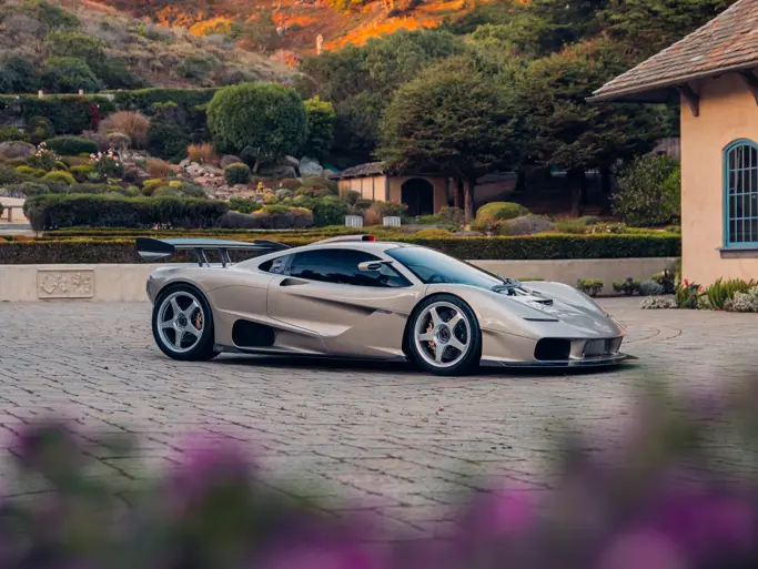 The Special One : The Last Gordon Murray S1 LM for Sale at amfAR’s Las Vegas Benefit Gala During the Formula 1 Las Vegas Grand Prix