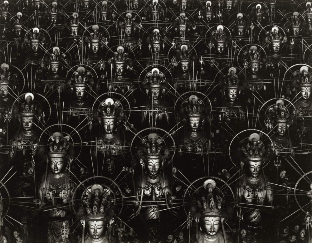 Hiroshi Sugimoto, Hall of Thirty-three Bays, 1995. Estimate 10,000 to 15,000 euros.