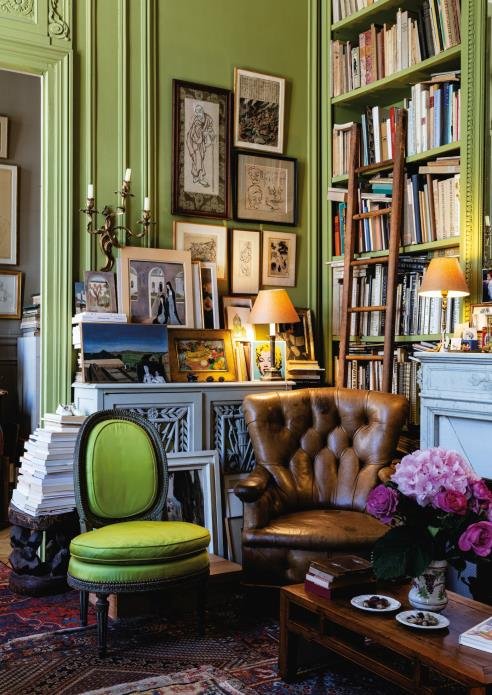 A corner of Le-Tan’s apartment on the rue du Faubourg Saint-Honoré, kept in three small rooms.