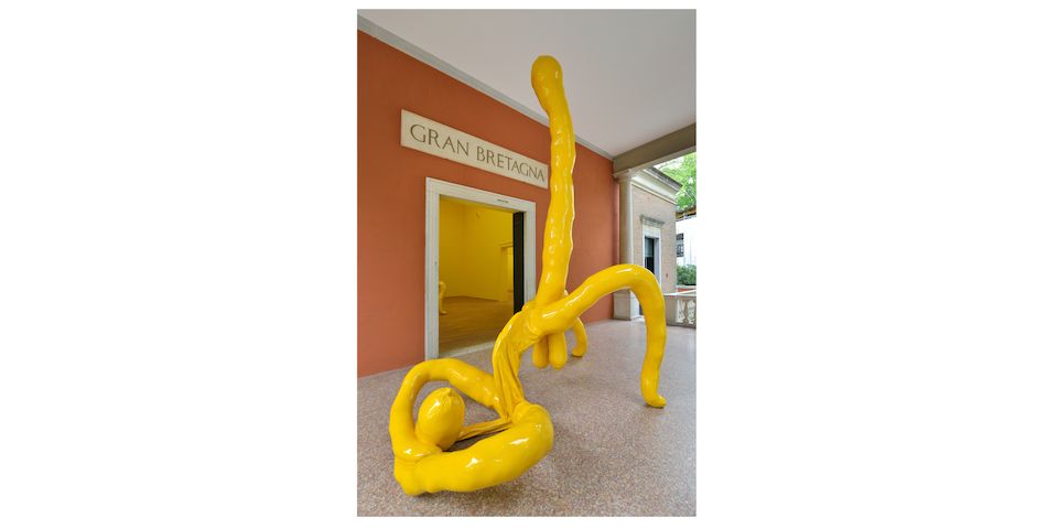 Monumental Sarah Lucas Sculpture Stars in Bonhams 20th and 21st Century Art Evening Sale on 5th March in London