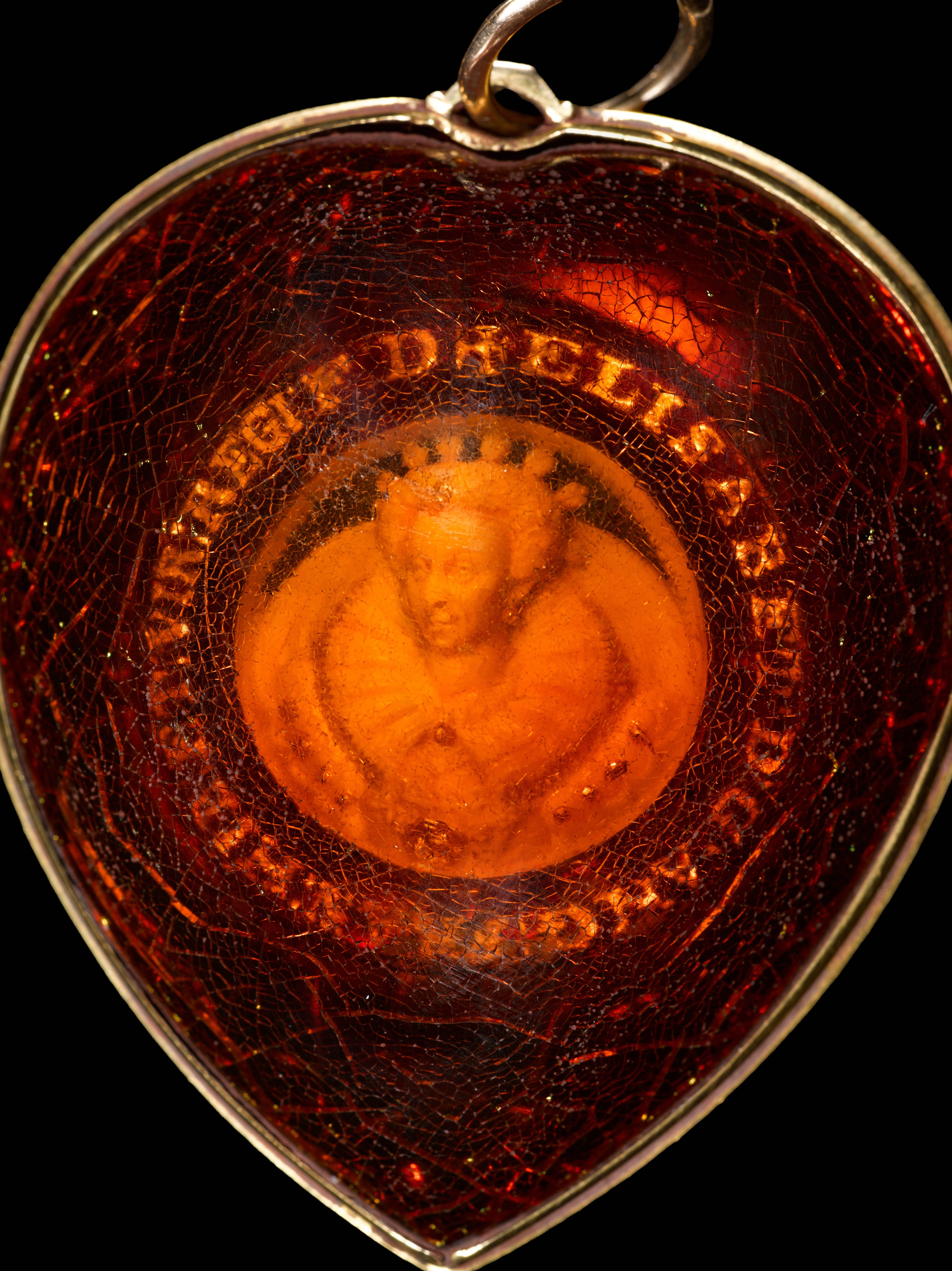 A Rare Amber Portrait of Queen Elizabeth I Comes to Sotheby's London