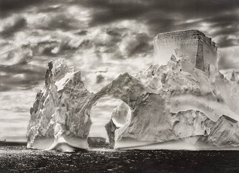 Phillips Celebrates the Vision of Sebastião Salgado with the Largest Single Offering of the Photographer’s Work at Auction
