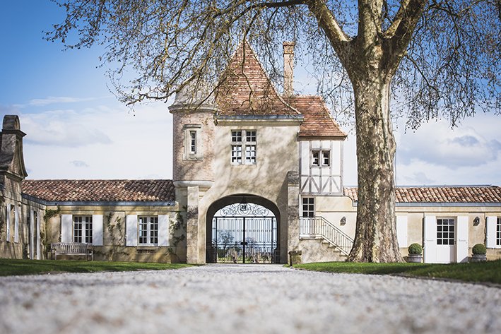 The gatehouse at Ch&acirc;teau Rauzan-S&eacute;gla on the Left Bank near Margaux.