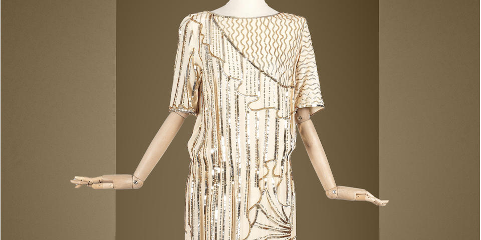Bonhams Paris Fashion Auction Unveils 80 Curated Pieces by Chloé X Karl LagerfeldA Wardrobe From 1974 to 1984